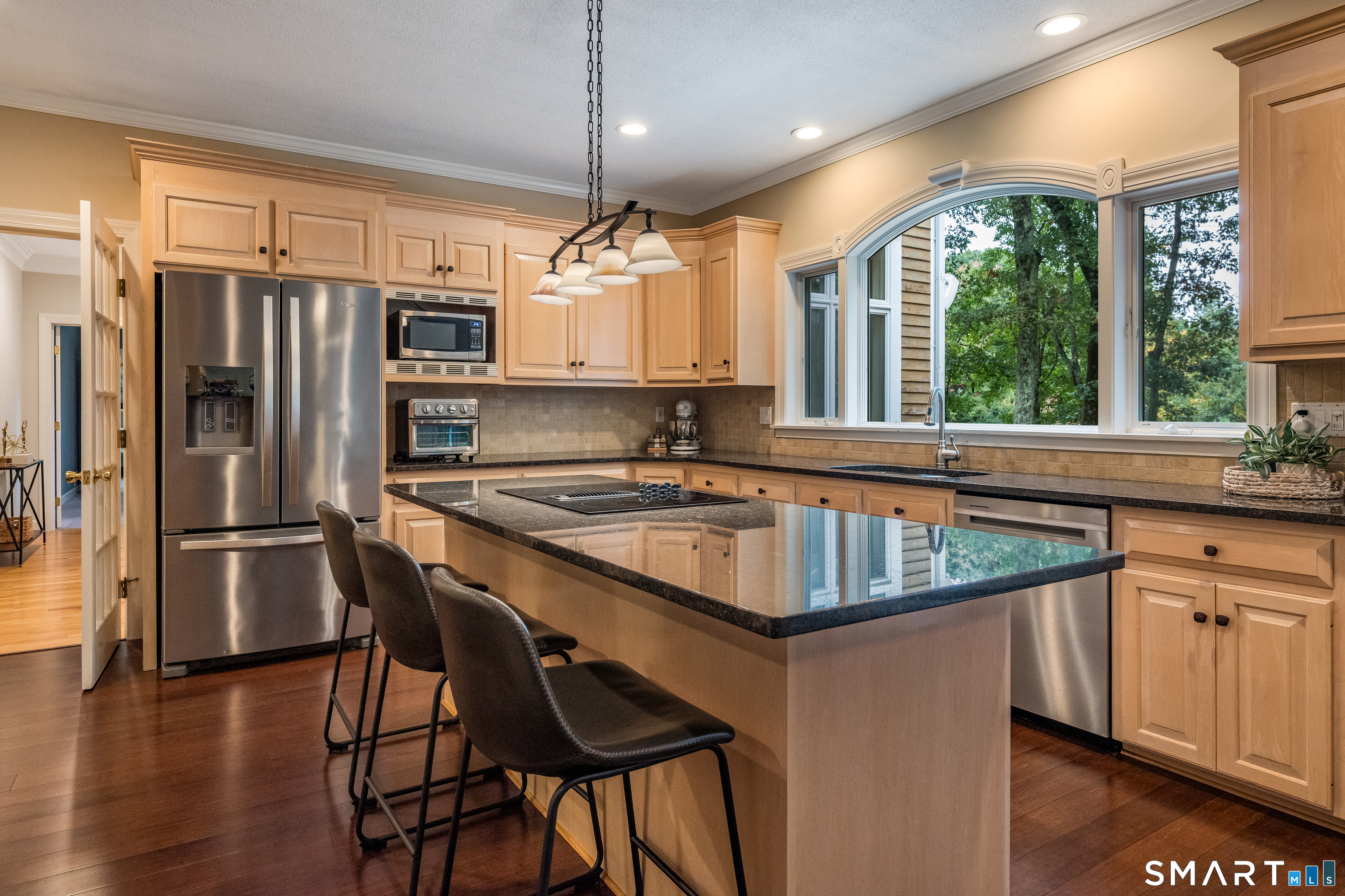 10 Whitman Pond Road Simsbury CT 06070