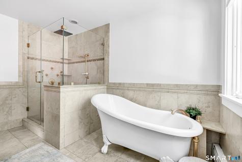 223 Mistywood Lane Fairfield CT 06824