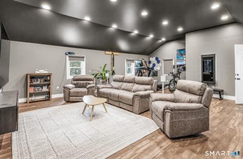 223 Mistywood Lane Fairfield CT 06824