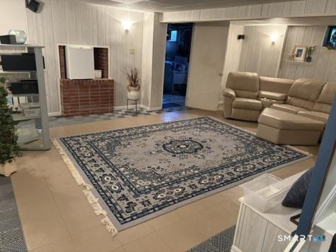 68 Earl Avenue Hamden CT 06514