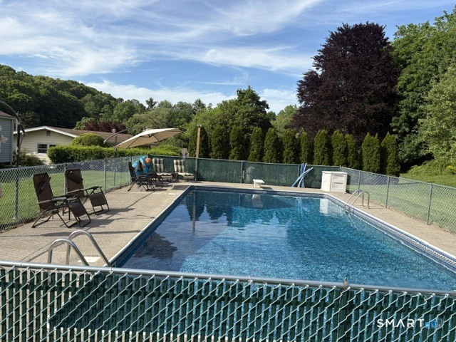 68 Earl Avenue Hamden CT 06514