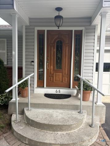 68 Earl Avenue Hamden CT 06514