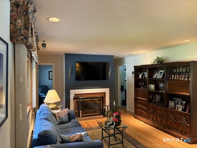 68 Earl Avenue Hamden CT 06514