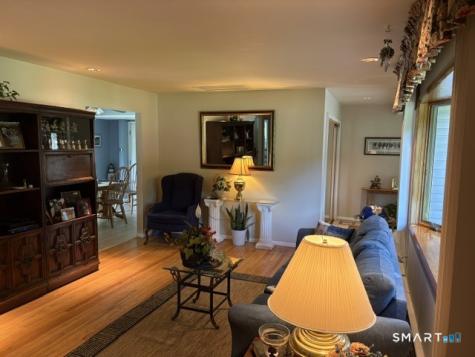 68 Earl Avenue Hamden CT 06514