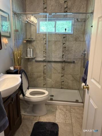 68 Earl Avenue Hamden CT 06514