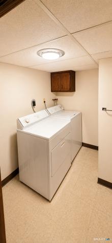 35 Lorraine Road Wethersfield CT 06109