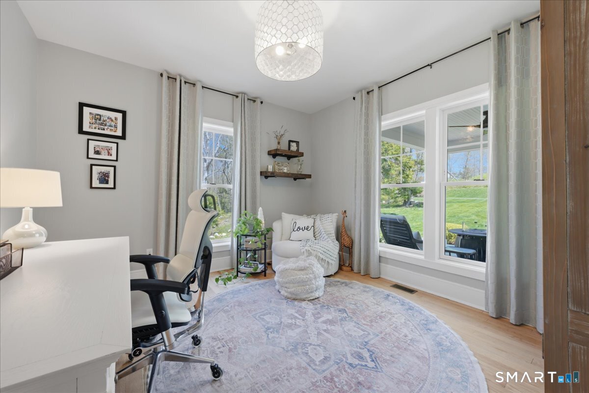 24 and 26 Salmon Run East Hampton CT 06424