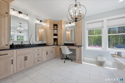 24 and 26 Salmon Run East Hampton CT 06424