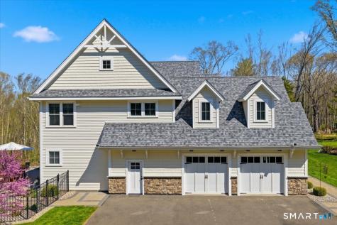 24 and 26 Salmon Run East Hampton CT 06424