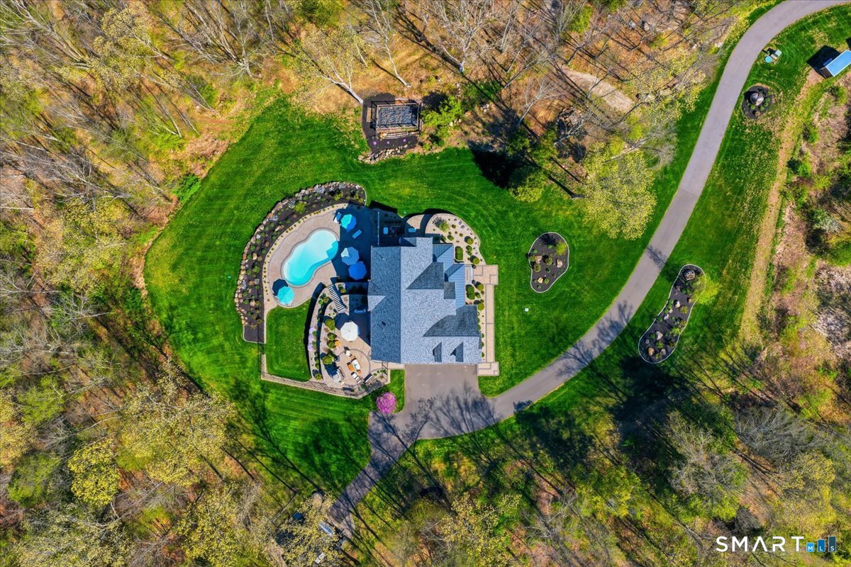 24 and 26 Salmon Run East Hampton CT 06424