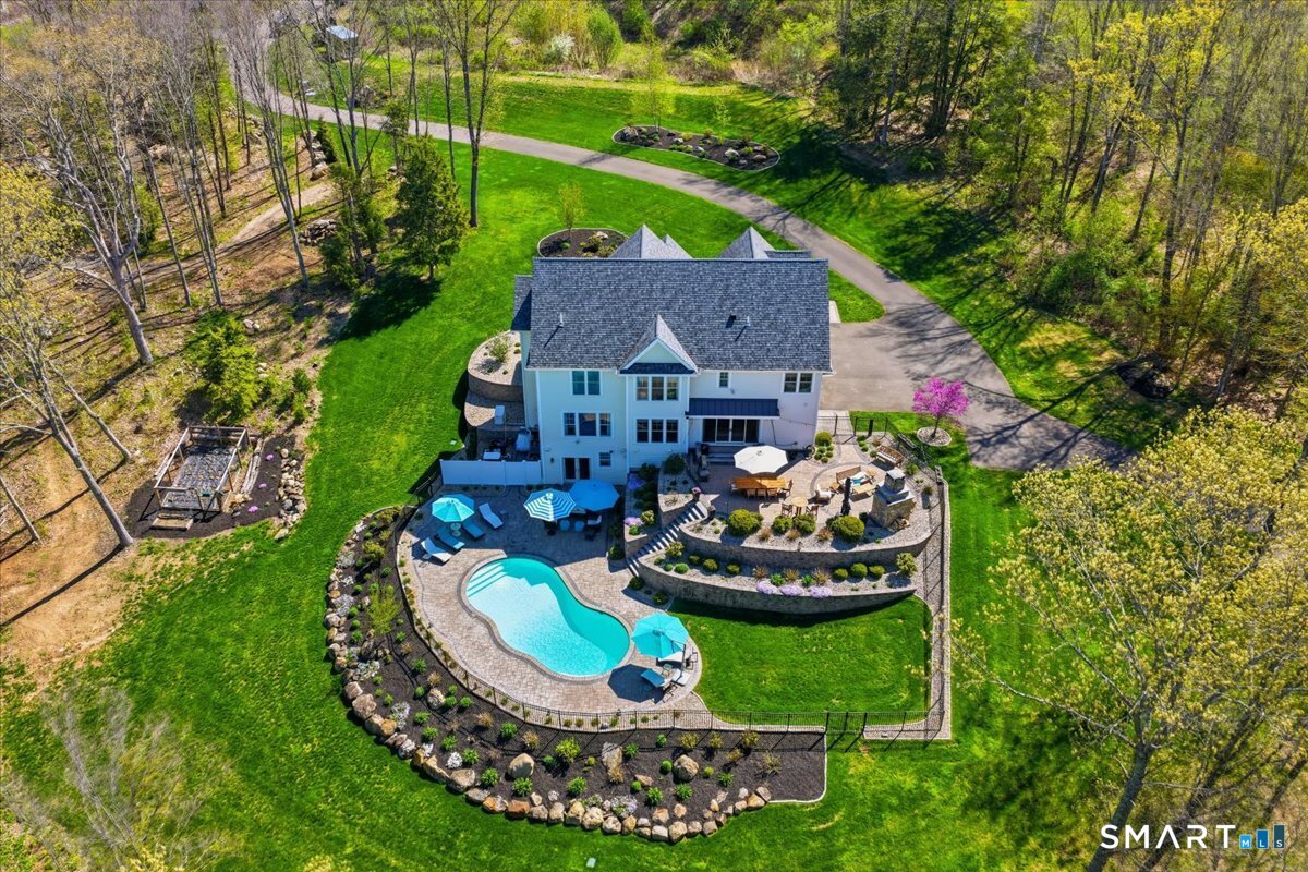 24 and 26 Salmon Run East Hampton CT 06424