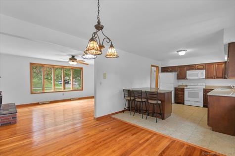 11 Williams Road North Branford CT 06471