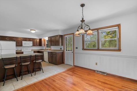 11 Williams Road North Branford CT 06471