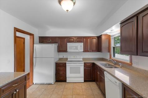 11 Williams Road North Branford CT 06471