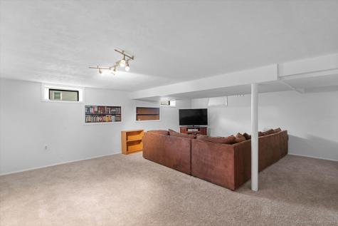 11 Williams Road North Branford CT 06471