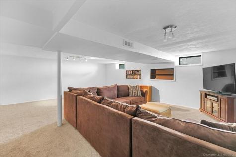 11 Williams Road North Branford CT 06471