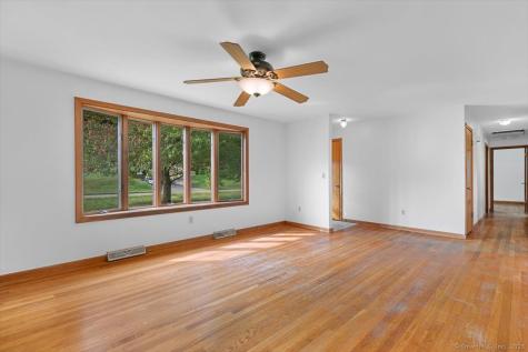 11 Williams Road North Branford CT 06471