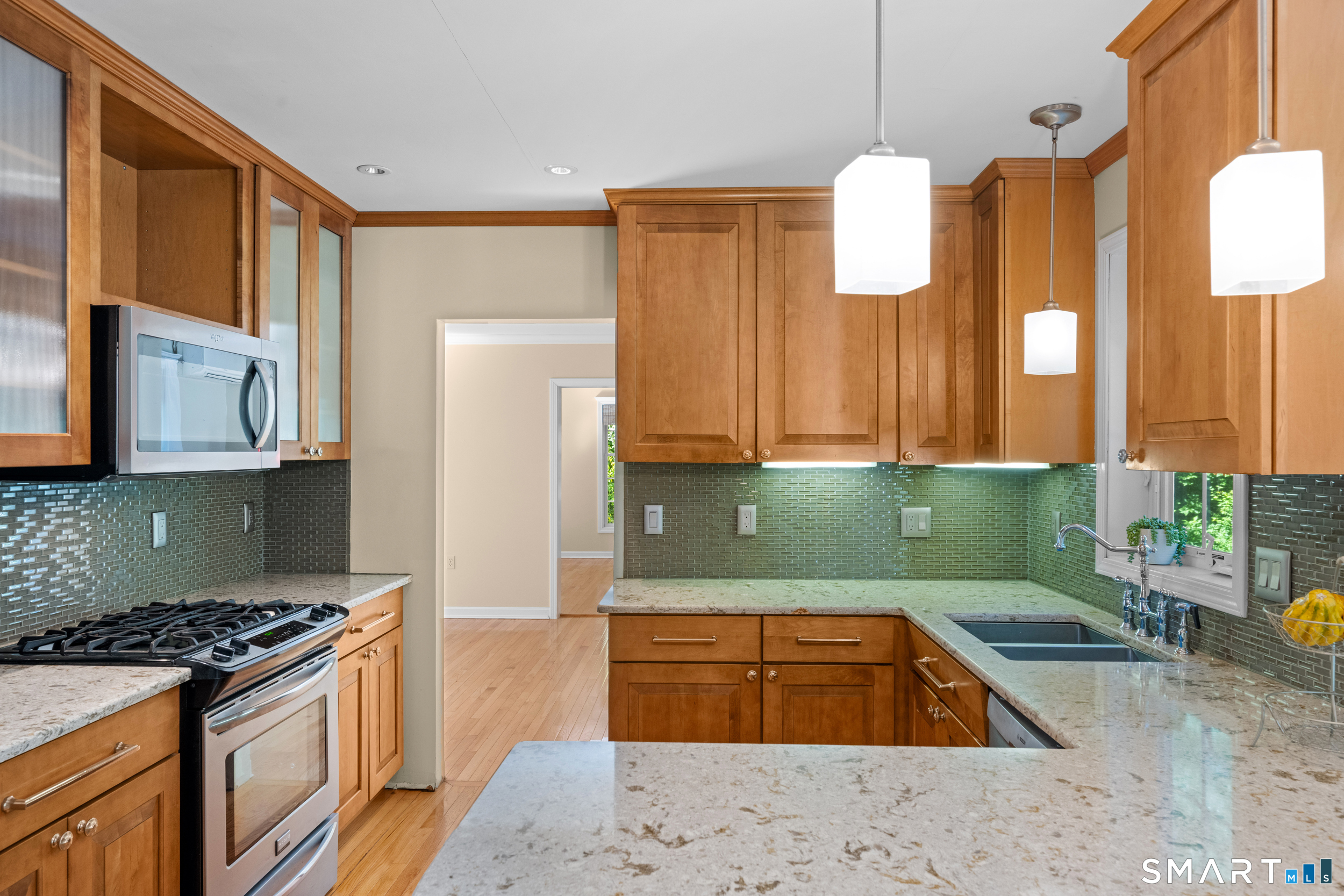 31 Paula Lane Waterford CT 06385