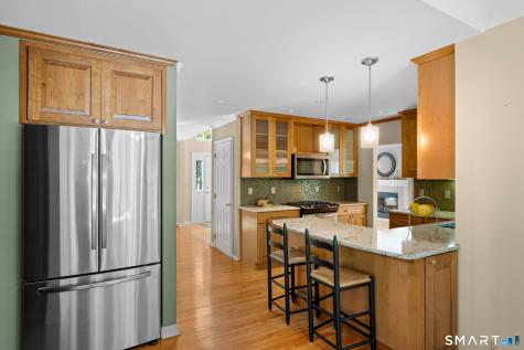 31 Paula Lane Waterford CT 06385