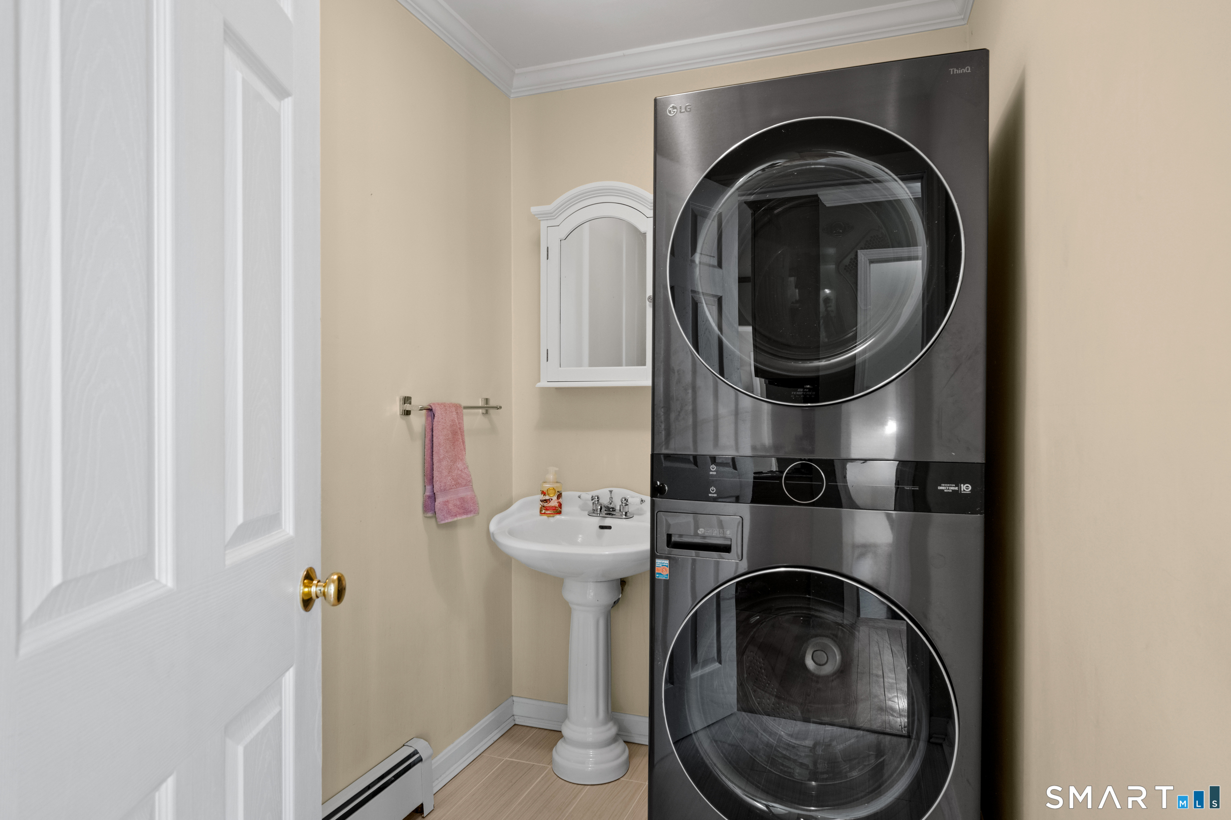 31 Paula Lane Waterford CT 06385