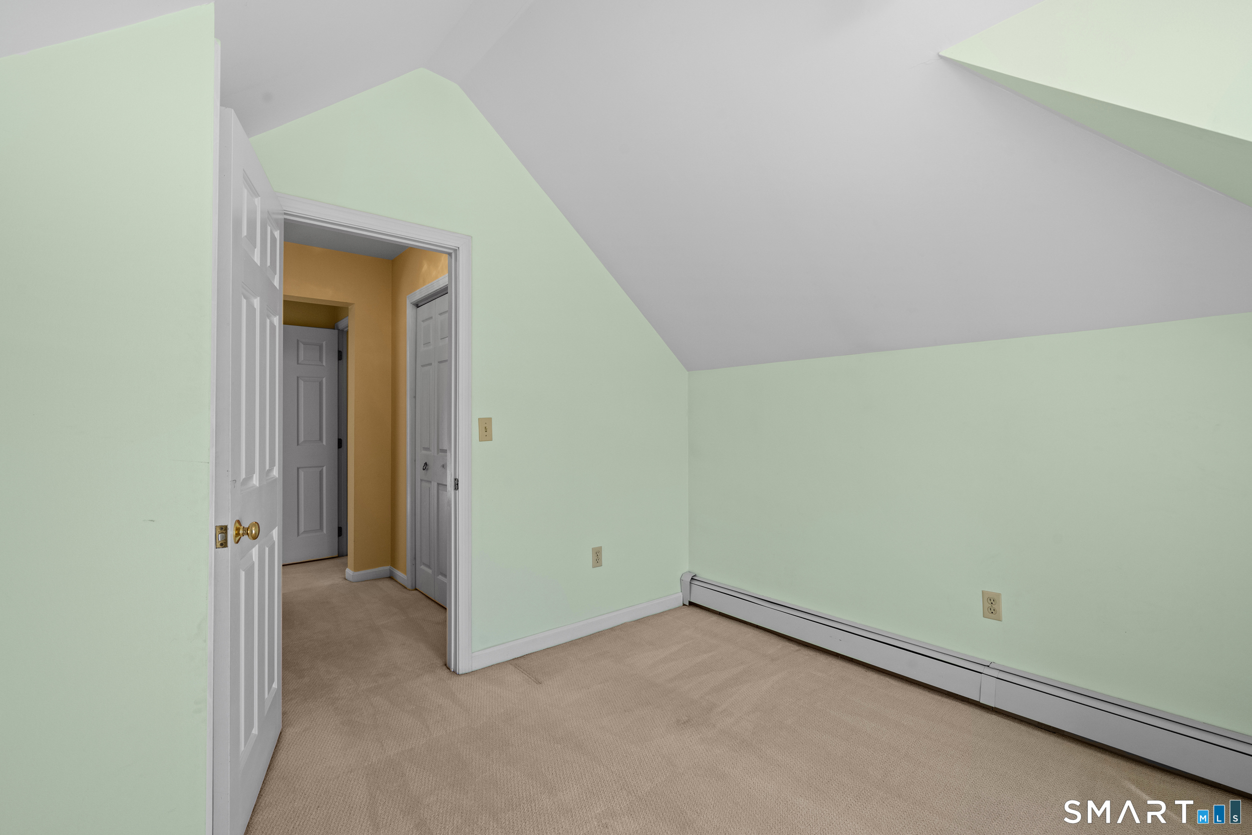 31 Paula Lane Waterford CT 06385
