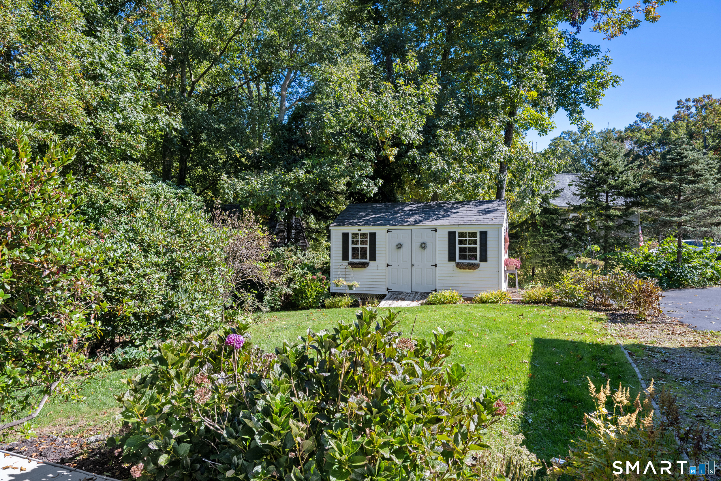 31 Paula Lane Waterford CT 06385