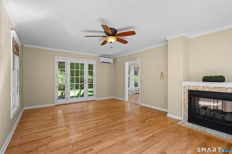 31 Paula Lane Waterford CT 06385