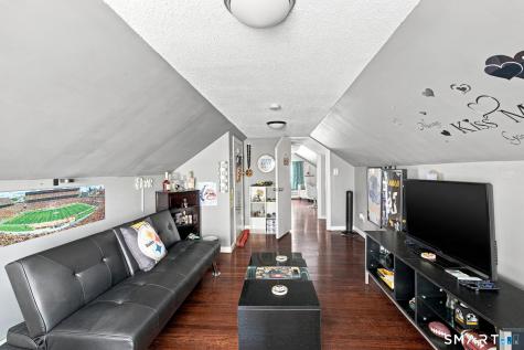 21 Cromwell Street Hartford CT 06114