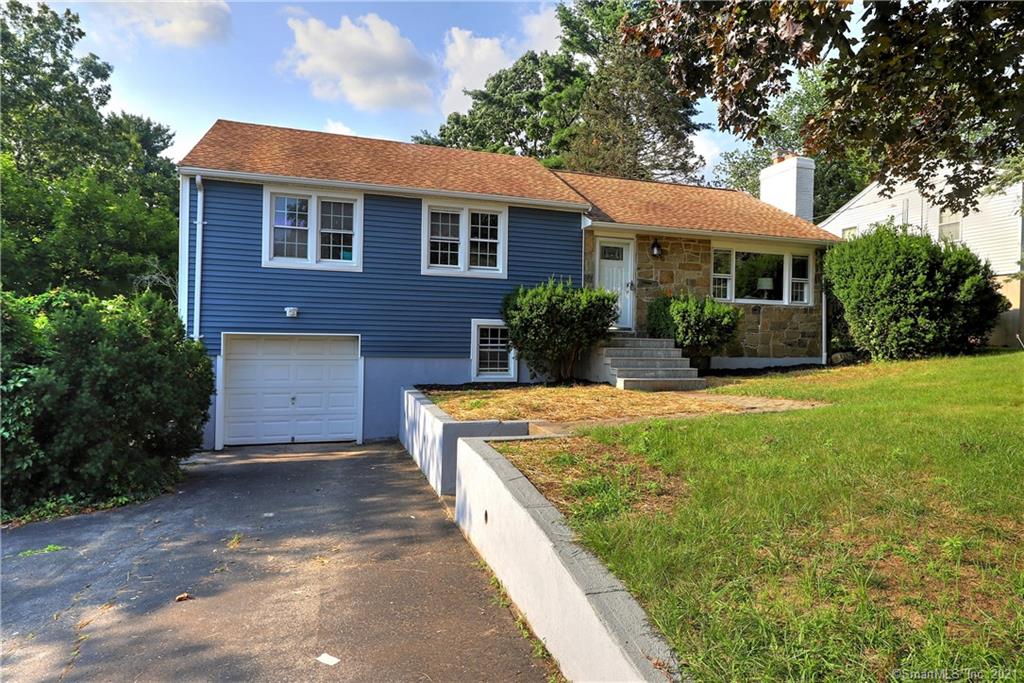 30 Val Drive Stratford CT 06614