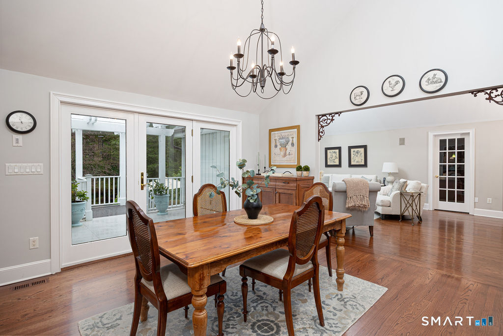 64 Huckleberry Hollow Stamford CT 06903
