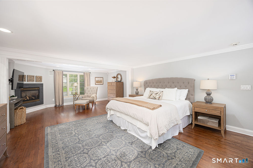 64 Huckleberry Hollow Stamford CT 06903