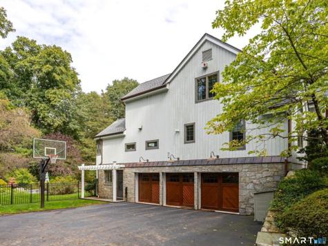 64 Huckleberry Hollow Stamford CT 06903