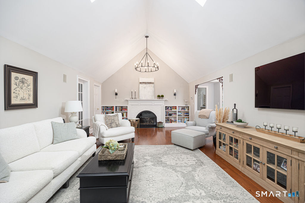 64 Huckleberry Hollow Stamford CT 06903