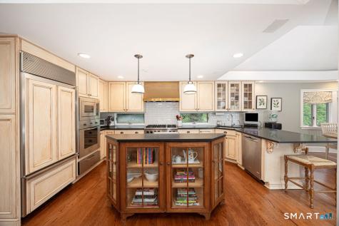 64 Huckleberry Hollow Stamford CT 06903
