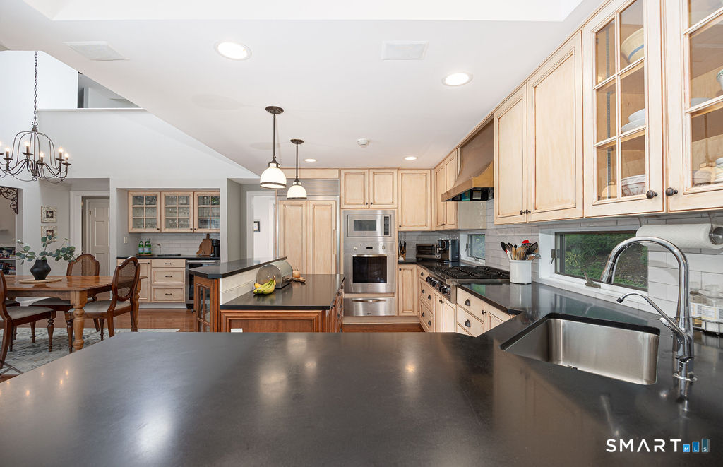 64 Huckleberry Hollow Stamford CT 06903