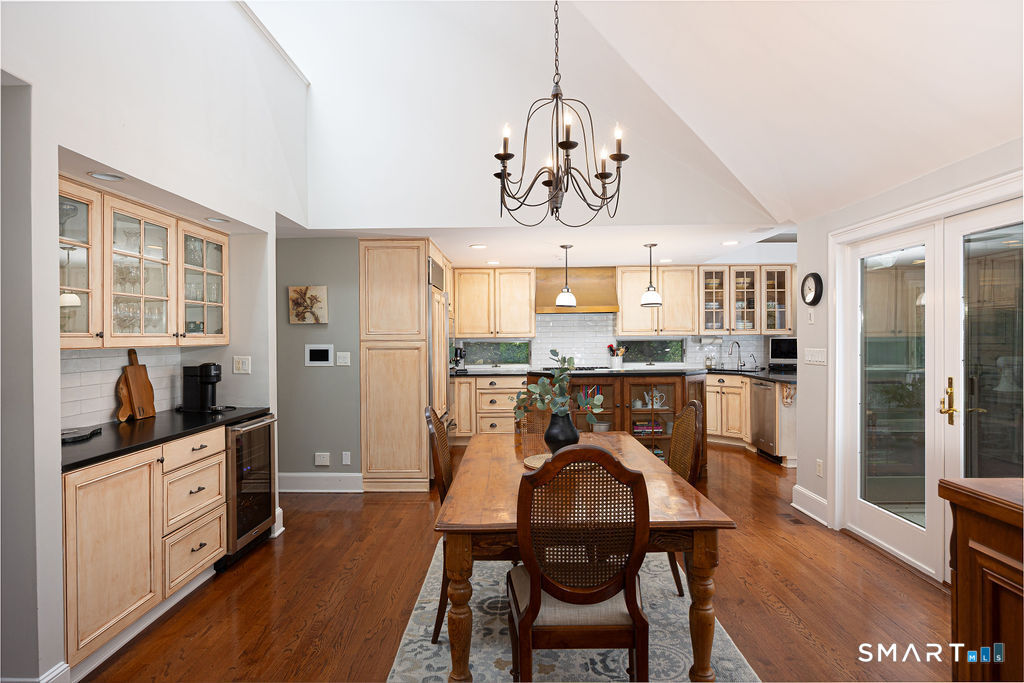 64 Huckleberry Hollow Stamford CT 06903
