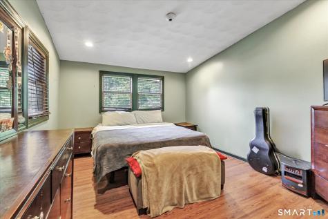 12 Crestwood Road Ansonia CT 06401
