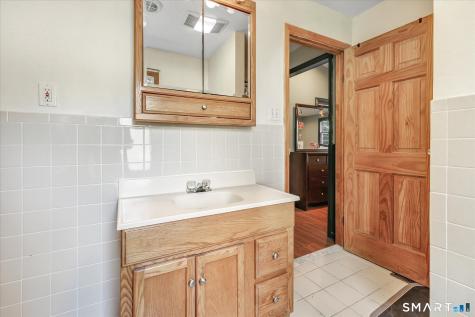 12 Crestwood Road Ansonia CT 06401