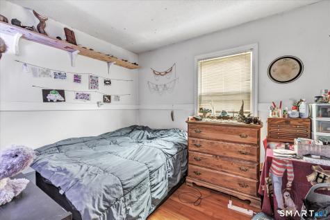 12 Crestwood Road Ansonia CT 06401