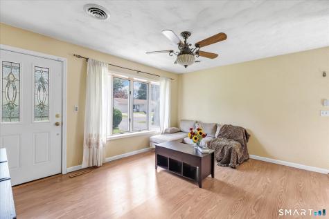 12 Crestwood Road Ansonia CT 06401
