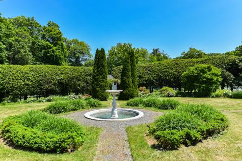 11 Mountain Spring Road Farmington CT 06032