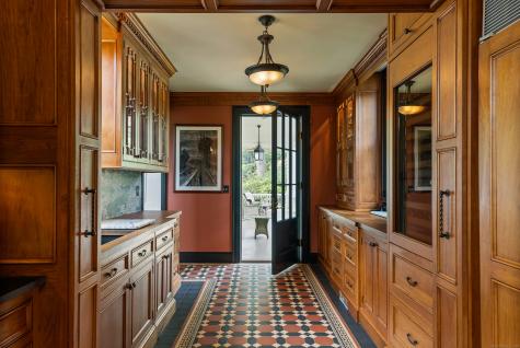 11 Mountain Spring Road Farmington CT 06032