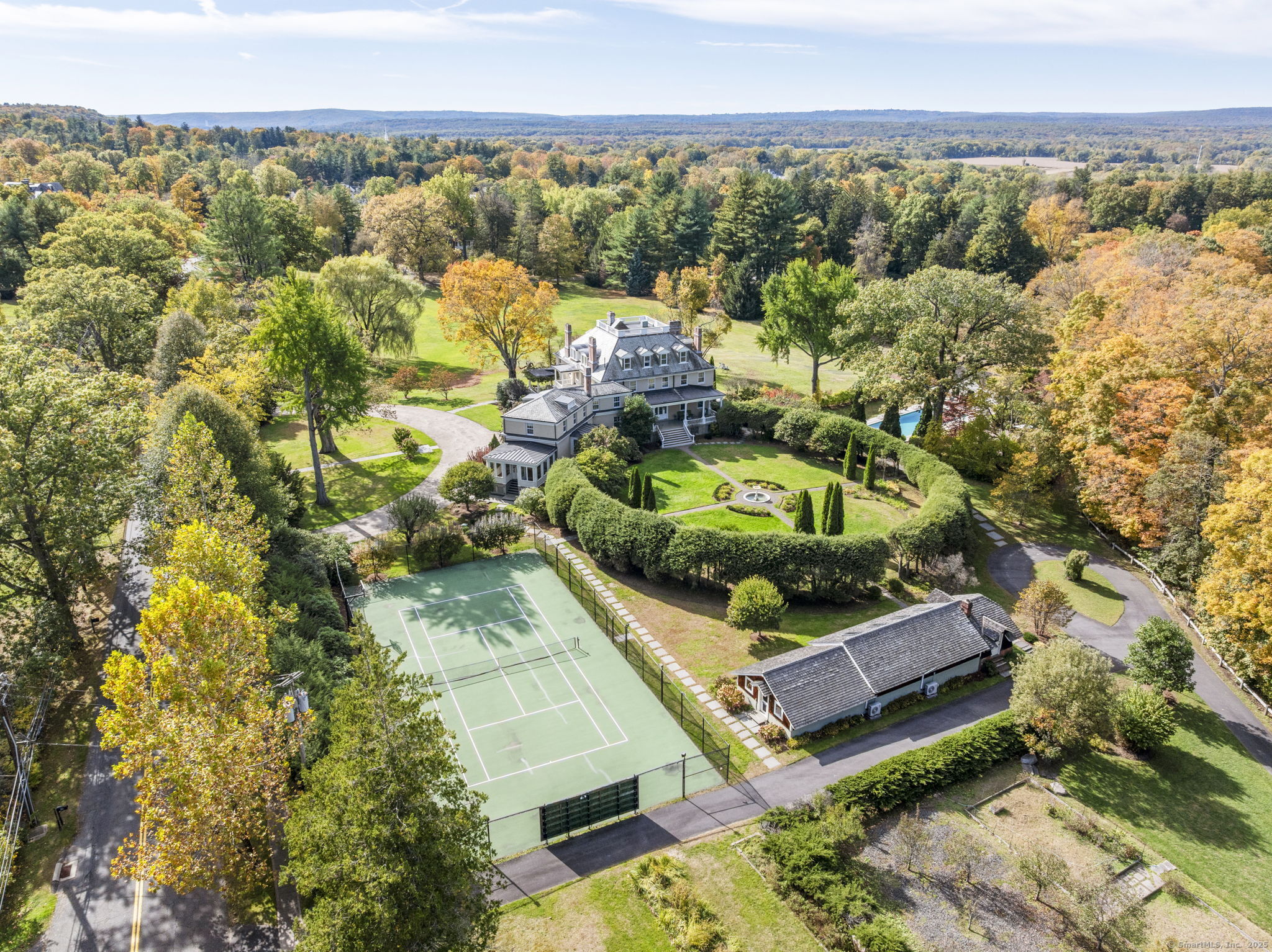 11 Mountain Spring Road Farmington CT 06032