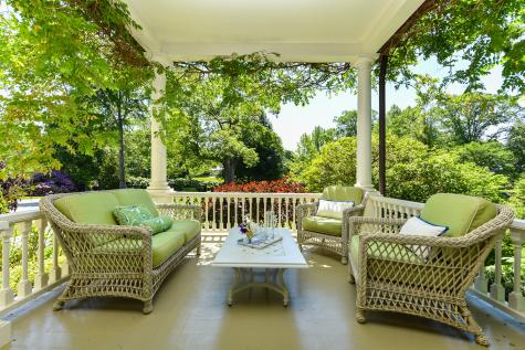 11 Mountain Spring Road Farmington CT 06032