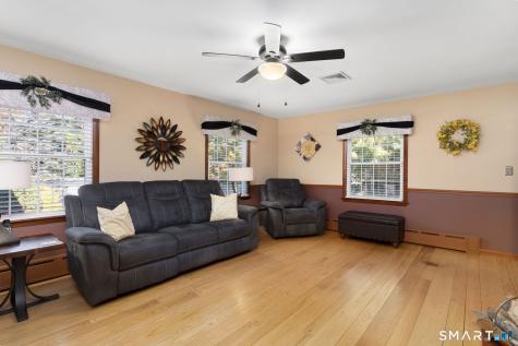 266 Heritage Road Putnam CT 06260