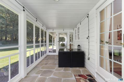 266 Heritage Road Putnam CT 06260