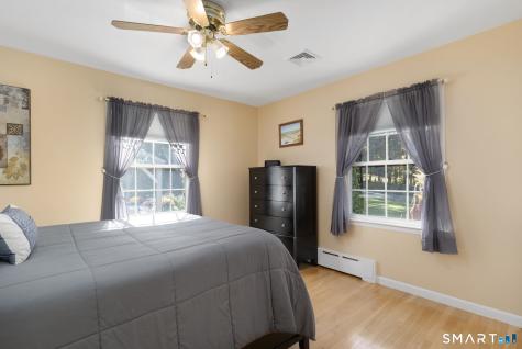 266 Heritage Road Putnam CT 06260