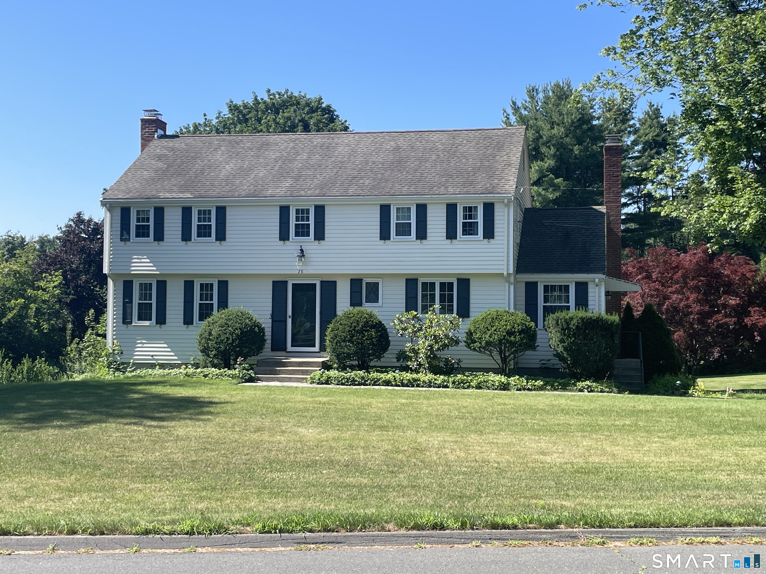 28 Crestwood Road Simsbury CT 06070