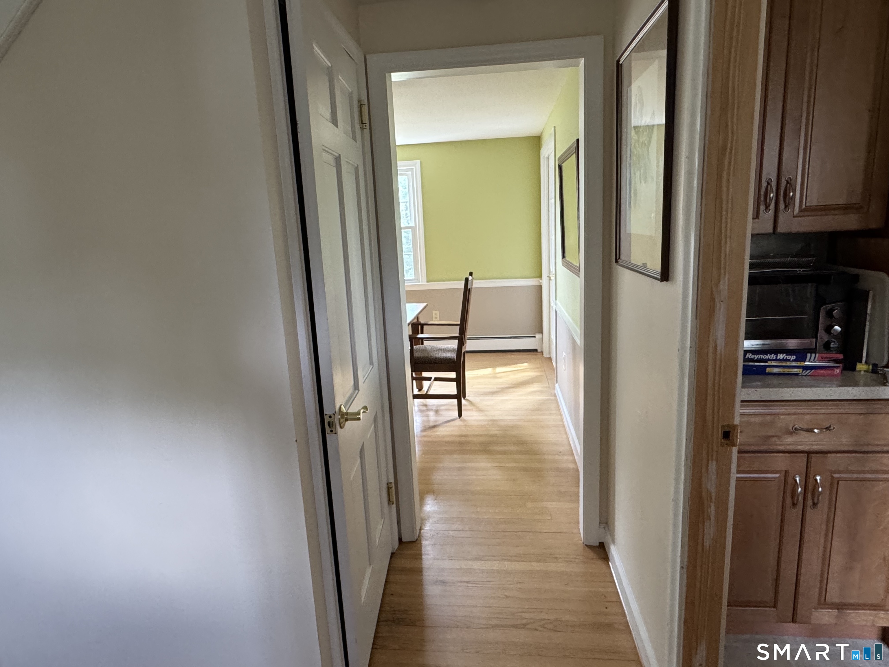 28 Crestwood Road Simsbury CT 06070