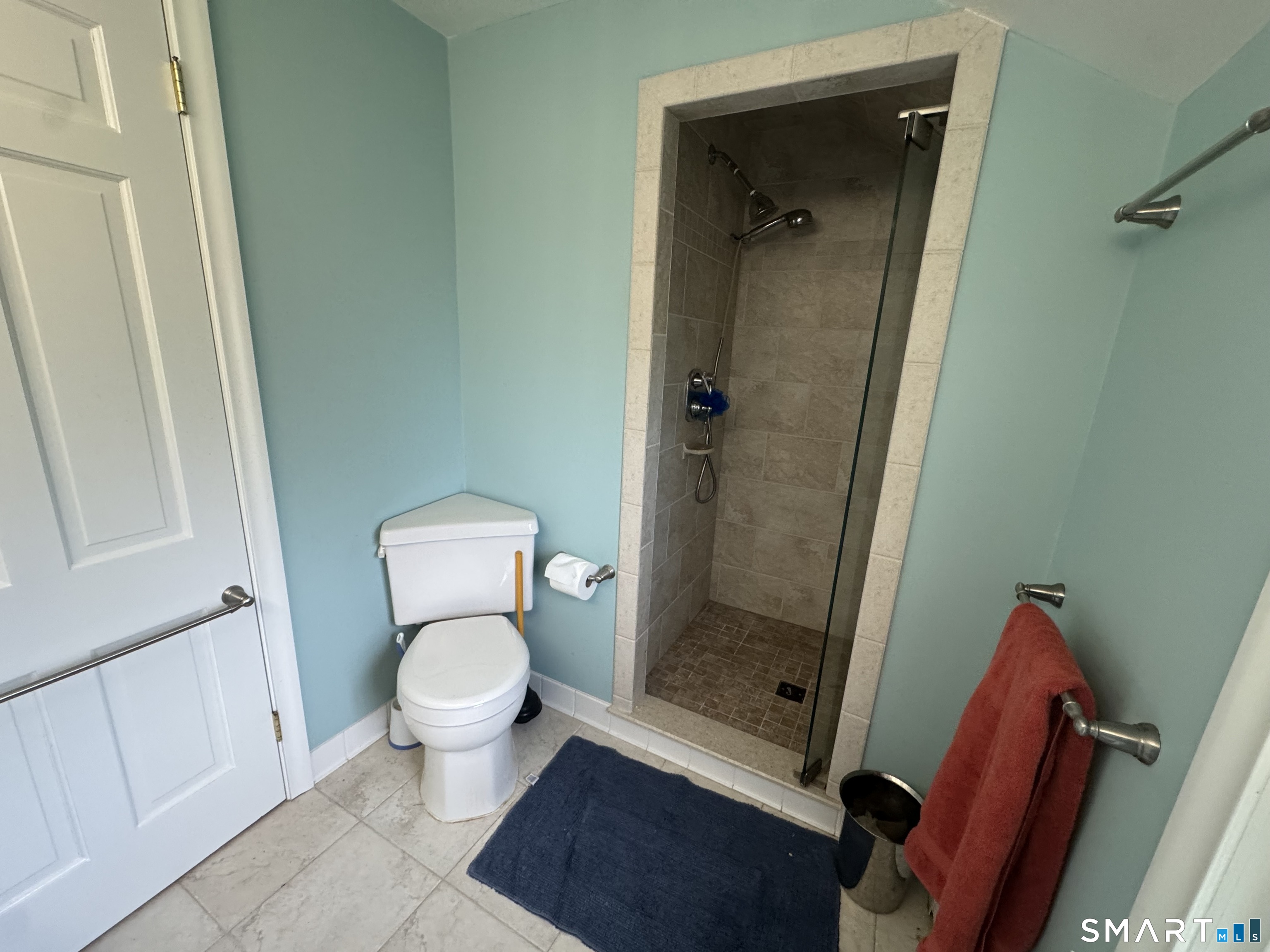 28 Crestwood Road Simsbury CT 06070